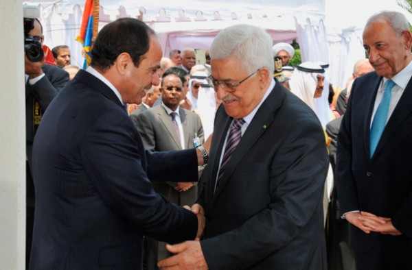 الرئيس عباس: ندعم إجراءات مصر في مواجهة "الإرهاب"