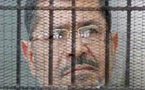 هاجم الجيش المصري .. محمد مرسي يوجّه كلمة للمصريين : استمروا بثورتكم وسأكون بينكم قريباً