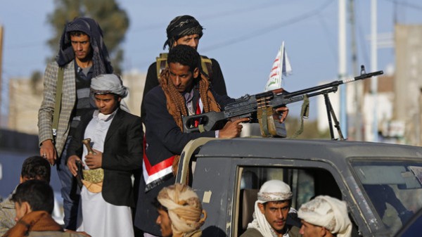 اليمن.. مسيرات في الحديدة تطالب بخروج الحوثيين