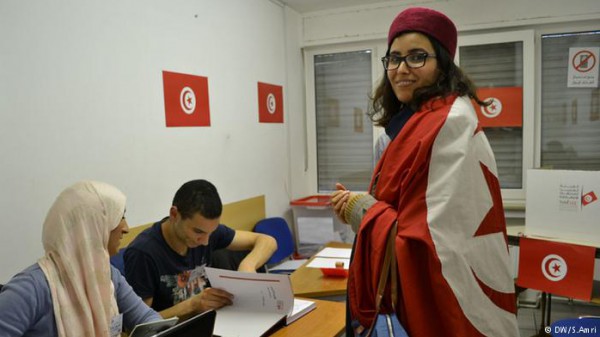 تونس "تهتز" بعد اتجاه الفتيات للتطرف