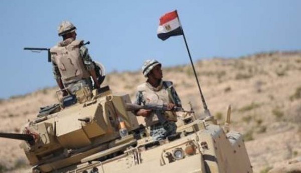 الجيش المصري يعلن عن مقتل 9 تكفيريين ويلقي القبض على 18 بسيناء