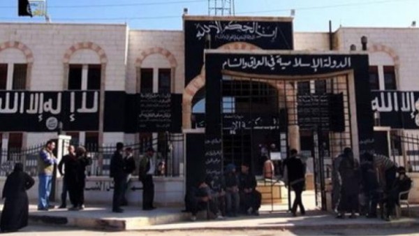 مسلحو الدولة الاسلامية ينقلون المختطفين من سجون الموصل إلى سوريا