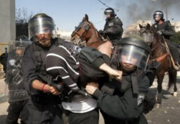 قوات الاحتلال تعتقل امين سر حركة فتح في القدس