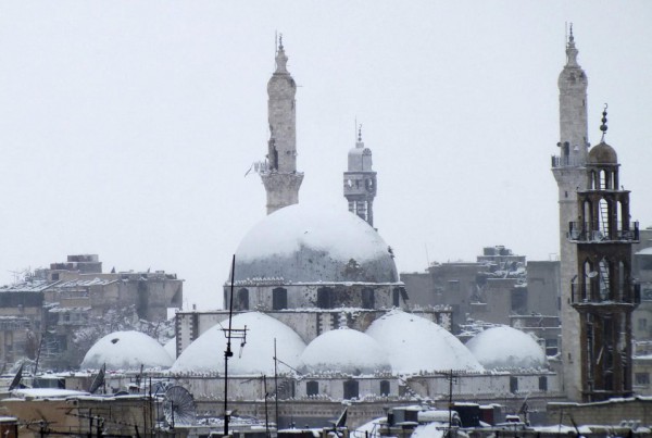 الثلوج تغطي سوريا