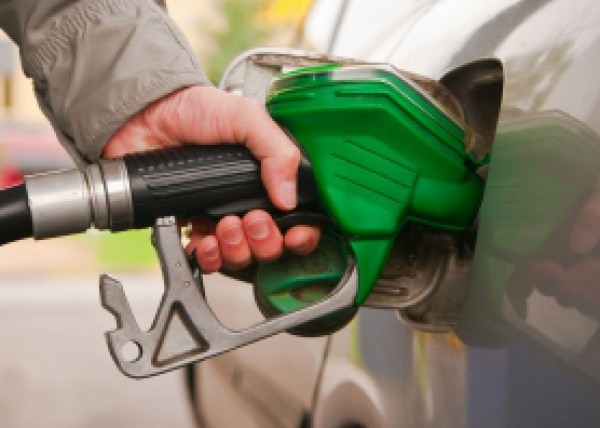 لأول مرة : أسعار البنزين تنخفض عن 7 شواكل