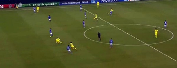 دروجبا يحتفل بهدفه الـ50 أوروبيا.. ويتربع على عرش أفضل هداف أفريقي في دوري الأبطال