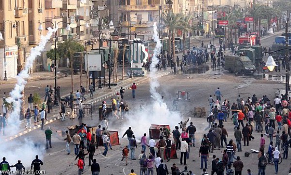 الجيش المصري يرفع درجة الاستعداد القتالي تحسبا لمظاهرات الجمعة