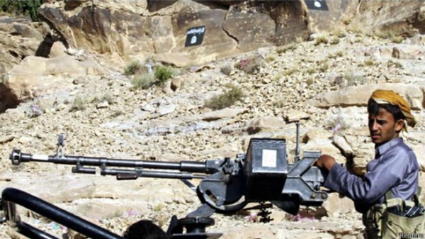 نجاة قائد عسكري يمني بارز من محاولة اغتيال