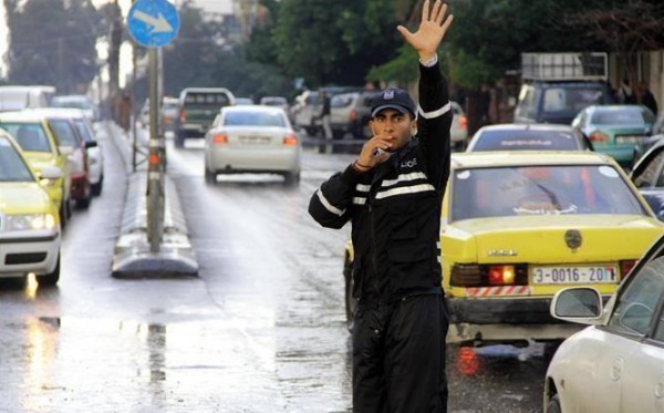 شرطة المرور تعمل بكل طاقتها خلال المنخفض الجوي على قطاع غزة