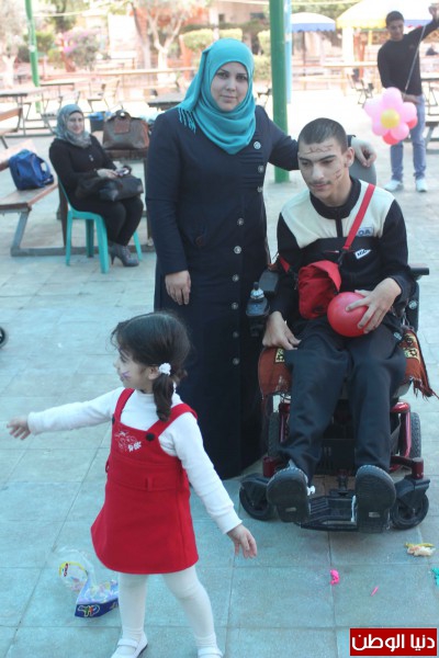 صور: بلدية قلقيلية تنظم نشاطا ترفيهيا لذوي الإعاقة بمناسبة يوم المعاق العالمي
