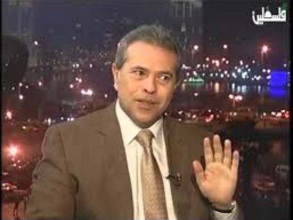 حكايات توفيق عكاشة وصلت لإسرائيل وفلسطين