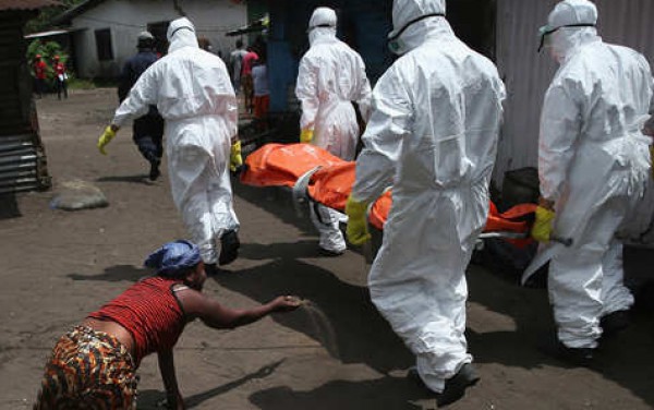 سيراليون تبدأ حملة تفتيش في المنازل عن مرضى إيبولا