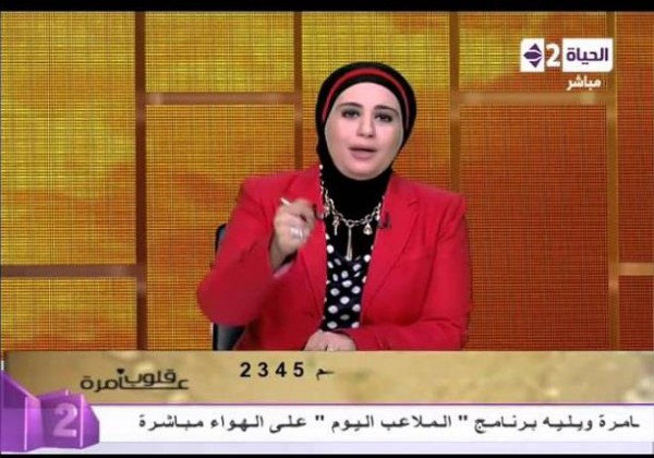 أهل فتاة يحاولون إقناعها بالزواج من تاجر مخدرات