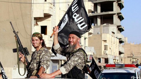 داعش يعدم المقاتلين الأجانب الذين "يتخلون" عن التنظيم