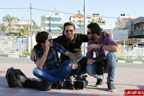 بعد قبوله في Xfactor مرتين دون التمكن من السفر .. فنان من غزة يُنتج فيديو كليب مميز لوحده