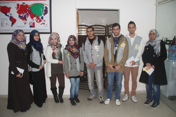 فريق "وافي" الشبابي الفلسطيني يزور مقر صحيفة دنيا الوطن بغزة