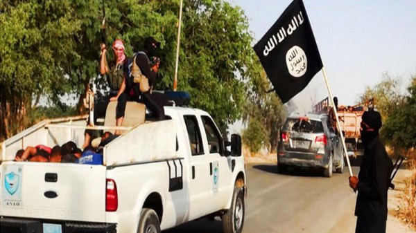 "داعش" يتبنى تفجيرا انتحاريا استهدف مقرا عسكريا جنوب بغداد