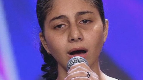 بالفيديو… مشتركة مصرية تغني لأم كلثوم وتبكي لجنة تحكيم Arabs Got Talent