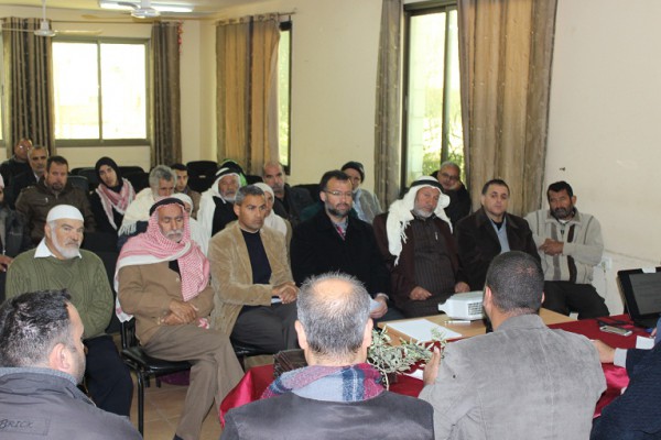 ورشة عمل حول انتشار وباء ذبابة ورق شجر الزيتون في بلدة الزاوية