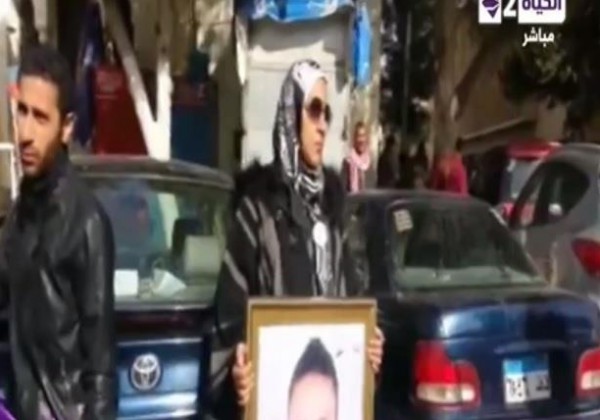 أسر شهداء النادى الأهلى تتقدم بطلب رسمى للنادى بتاجيل مباراة المصرى