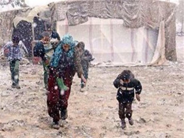 "زينة" تزيد من معاناة اللاجئين الفلسطينيين السوريين في لبنان
