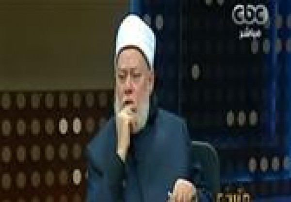 علي جمعة: من يقول ان الازهر افتى بعدم وجوب الحجاب كاذب