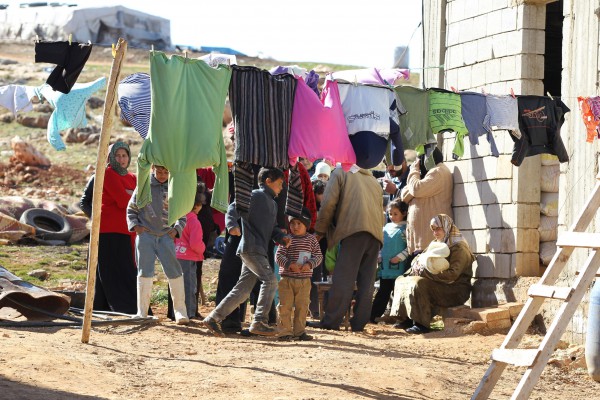 بيت فلسطين للشعر يطلق حملة شعرية بعنوان"ثلج ناصع الألم" لنقل معاناة اللاجئين الفلسطينيين السوريين والسوريين