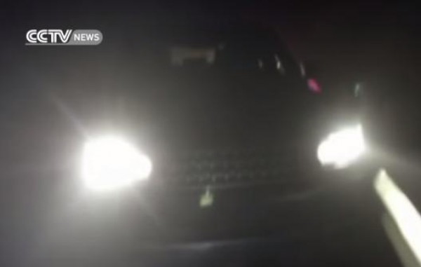 سائق مخمور يغلبه النعاس بعد التعرض لحادث سيارة