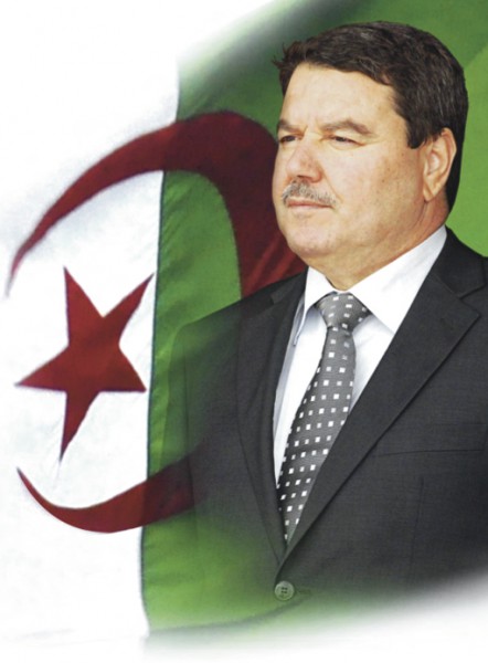 المدير العام للامن الوطني يشرف على تخريج دفعة جديدة للملازمين الأوائل من المدرسة العليا للشرطة