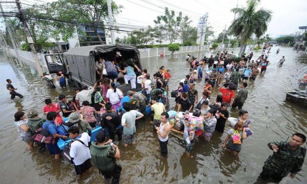 فيضانات تايلاند