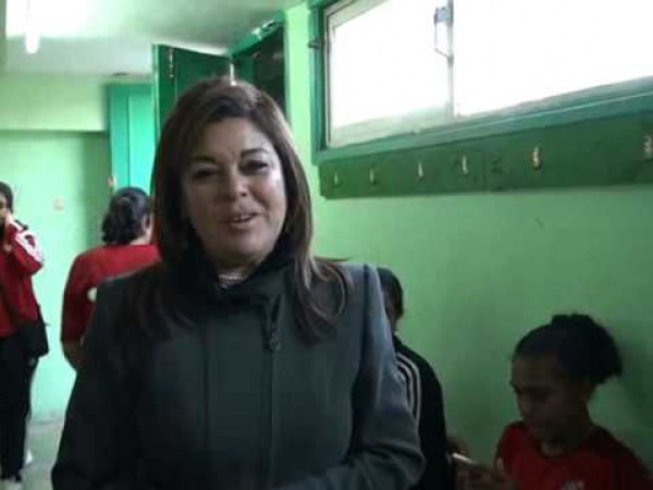كارثة..  مباراة كرة قدم بين منتخب مصر للنساء وشباب سوهاج