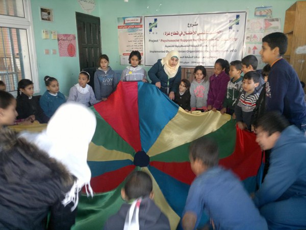 الهيئة الفلسطينية للتنمية تستكمل تنفيذ جلسات الدعم النفسي للأطفال