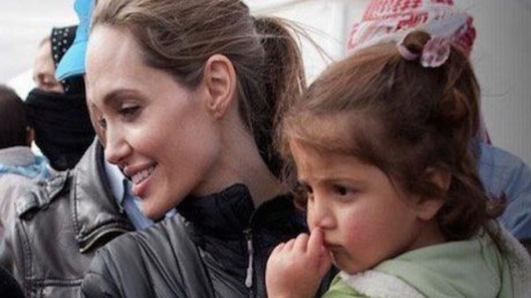 أنجلينا جولي تطالب بمزيد من الدعم للنازحين بكردستان
