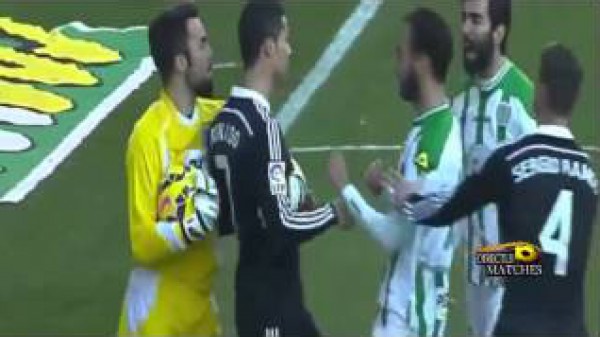 لحظة طرد كريستيانو رونالدو في مباراة ريال مدريد وقرطبة 2-1
