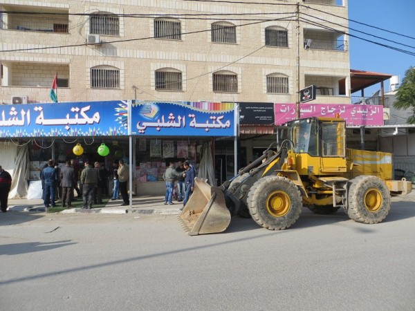 بلدية جنين تشرع بحملة لإزالة التعديات في شارع الناصرة