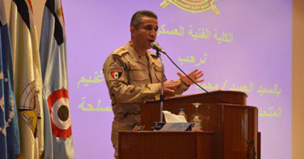 المتحدث العسكري: الجيش يواجه هجوما من عناصر إرهابية بسيناء ويتعامل معهم