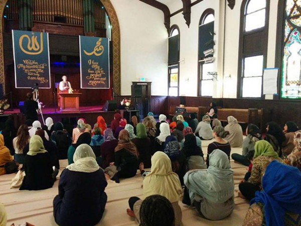 افتتاح أول مسجد "للنساء فقط" في الولايات المتحدة