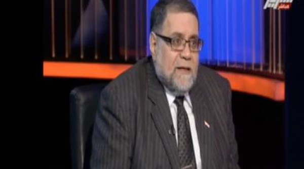مختار نوح: "محشي الكرنب" وسيلة تواصل الإخوان مع "الشاطر"
