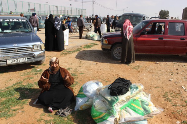 الحملة الوطنية السعودية تغطي السوريين في اربد خلال المحطة 43 من برنامج "شقيقي دفئك هدفي"