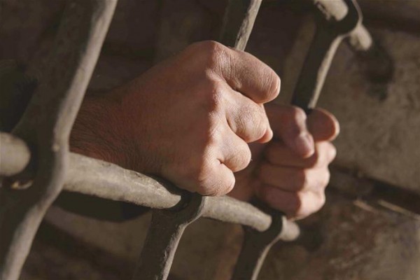 "الأمن السوري يعتقل 22 شاباً من أبناء مخيم خان الشيح وانقطاع المياه في مخيم درعا