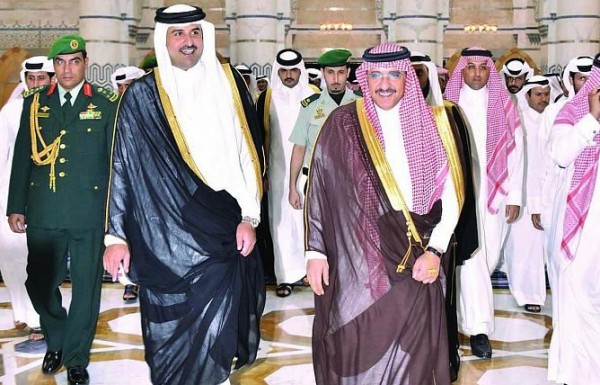 أمير دولة قطر يستقبل الأمير محمد بن نايف بن عبدالعزيز في زيارة أخوية قصيرة
