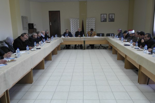 تنفيذي طوباس يدعوا الى التحدي الوطني بالتعامل مع الازمة المالية