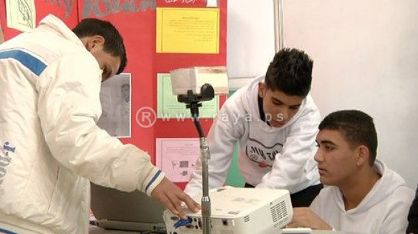 تربية سلفيت تفتتح معرض العلوم والتكنولوجيا