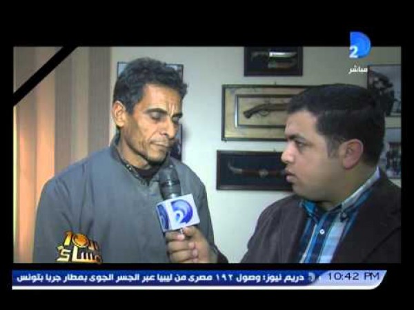 "الإبراشي" يعرض لقطات لـ "أب" يشنق "ابنه"