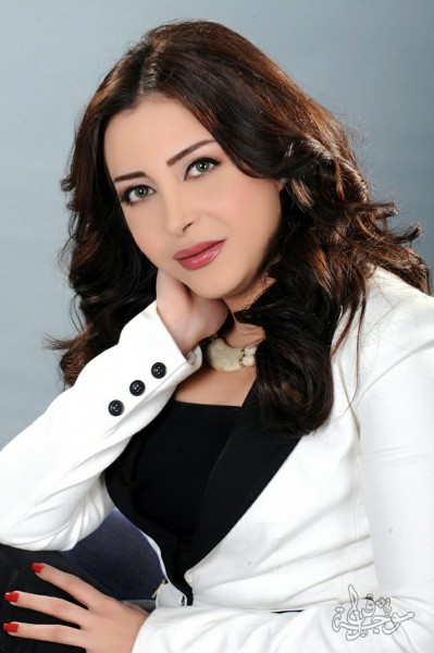 لبني عسل تفقد السيطرة على الضحك بسبب داعشى