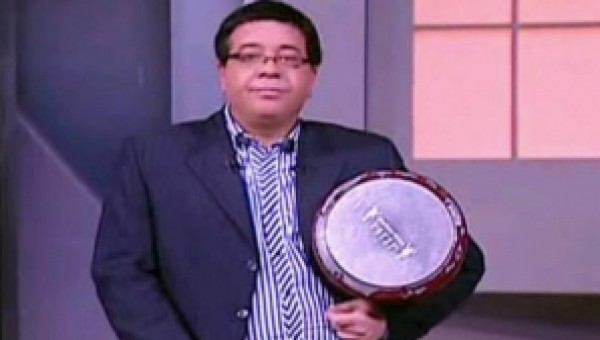 أحمد آدم يسخر من عناصر "داعش"