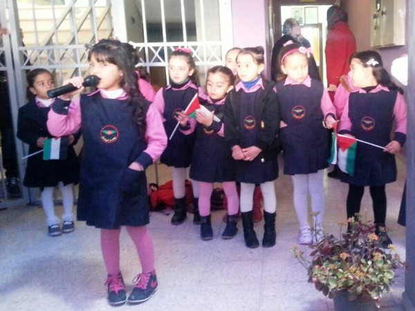 زهرات البيلسان يشاركن الإذاعة المدرسية في بنات حبلة الثانوية في قلقيلية