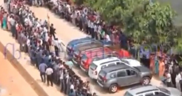 براعة في قيادة حذاء العجلات