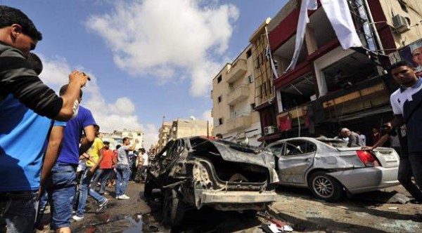 قتلى وجرحى في سقوط قذائف على بنغازي
