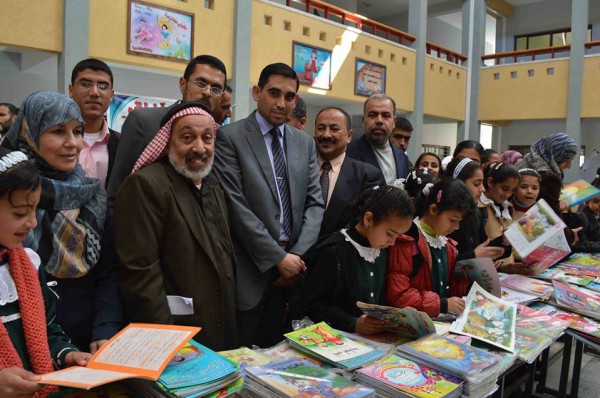 الوزارة تفتتح معرض الكتاب المركزي الثاني "مكتباتنا إشراقة أمل – نقرأ لنحيا" بشرق خان يونس